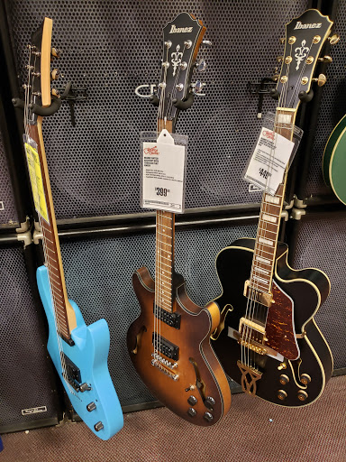 Music Store «Guitar Center», reviews and photos, 186 Banks Crossing, Fayetteville, GA 30214, USA