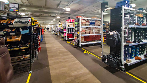 Shoe Store «DSW Designer Shoe Warehouse», reviews and photos, 2500 Central Park Ave, Yonkers, NY 10710, USA