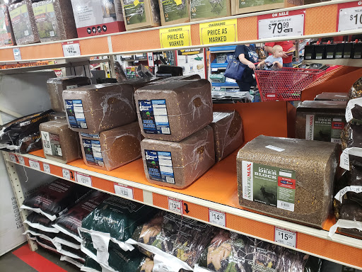 Home Improvement Store «Tractor Supply Co.», reviews and photos, 911 Center Point Rd, Hendersonville, TN 37075, USA