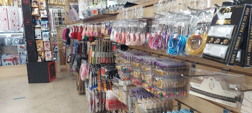 Beauty Supply Store «East Orlando Beauty Supply», reviews and photos, 10448 E Colonial Dr #20, Orlando, FL 32817, USA