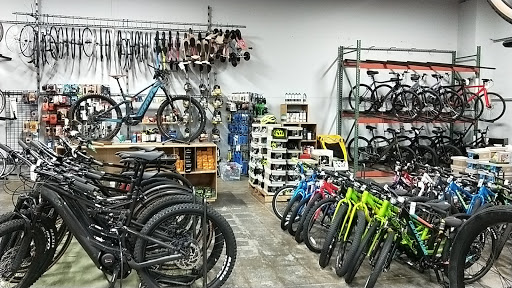 Sporting Goods Store «Sports Basement San Ramon», reviews and photos, 1041 Market Pl, San Ramon, CA 94583, USA