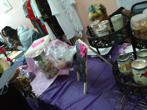 Shopping Mall «Hilltop Shopping Center», reviews and photos, 5400 Reisterstown Rd, Baltimore, MD 21215, USA