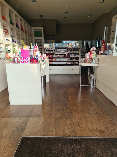 Reviews of Space NK Chiswick in London - Cosmetics store