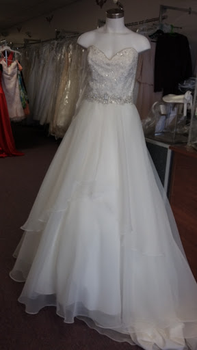 Bridal Shop «JC Bridal and Formals», reviews and photos, 1812 Pulaski Hwy, Edgewood, MD 21040, USA