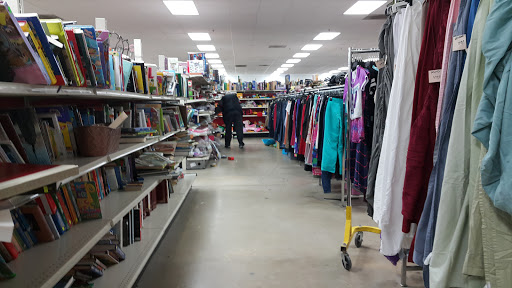 Thrift Store «The Salvation Army Family Store & Donation Center», reviews and photos, 1035 E Rand Rd, Arlington Heights, IL 60004, USA
