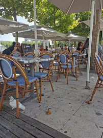 Atmosphère du Restaurant français Le Café de la Place à Le Château-d'Oléron - n°7