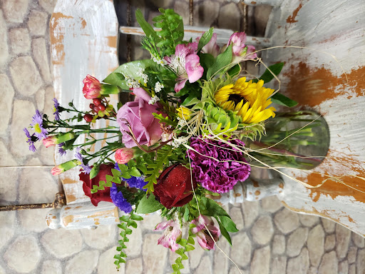 Florist «Carrolls Florist of Beverly», reviews and photos, 385 Cabot St, Beverly, MA 01915, USA