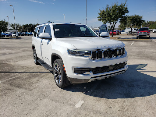 Car Dealer «Texan Dodge Chrysler Jeep Ram», reviews and photos, 18555 Eastex Freeway Service Rd, Humble, TX 77338, USA