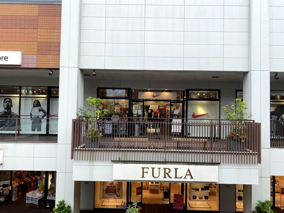 ナイキファクトリストア 仙台港 Nike Factory Store Sendaiko 市内で仙台市