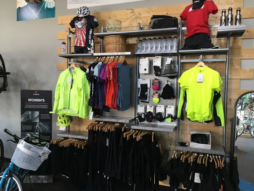 Bicycle Store «American Cycle & Fitness - The Trek Bicycle Stores of Michigan», reviews and photos, 18517 Hall Rd, Macomb, MI 48044, USA