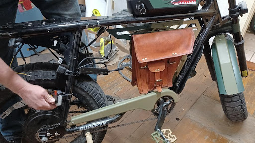 Bicycle Store «Roberts Cycle Shop Chicago», reviews and photos, 7054 N Clark St, Chicago, IL 60626, USA