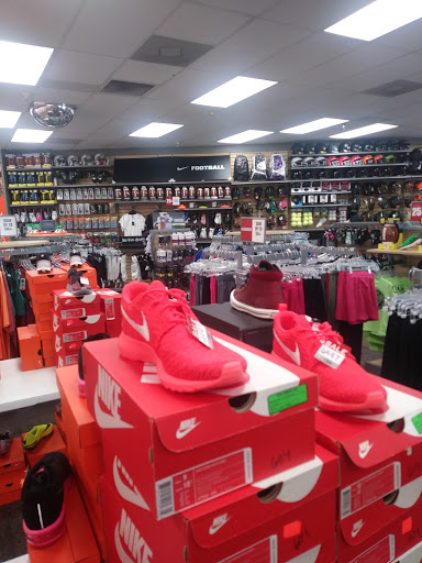 Shoe Store «Hibbett Sports», reviews and photos, 3415 13th St, St Cloud, FL 34769, USA