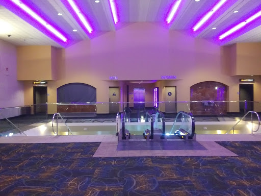 Movie Theater «Regal Cinemas Santa Cruz 9», reviews and photos, 1405 Pacific Ave, Santa Cruz, CA 95060, USA