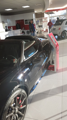 Car Dealer «Alfa Romeo FIAT of McKinney», reviews and photos, 800 N Central Expy, McKinney, TX 75070, USA