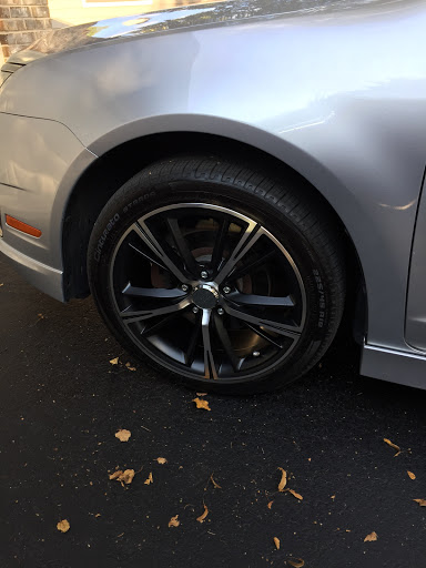 Tire Shop «Discount Tire Store - Algonquin, IL», reviews and photos, 2341 W Algonquin Rd, Algonquin, IL 60102, USA