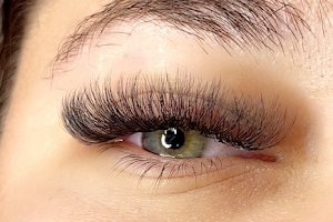 Diva Lashes and Beauty image