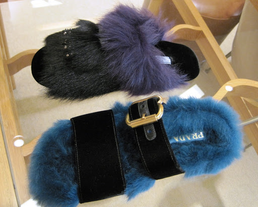 Department Store «Barneys New York, Chicago», reviews and photos, 15 E Oak St, Chicago, IL 60611, USA