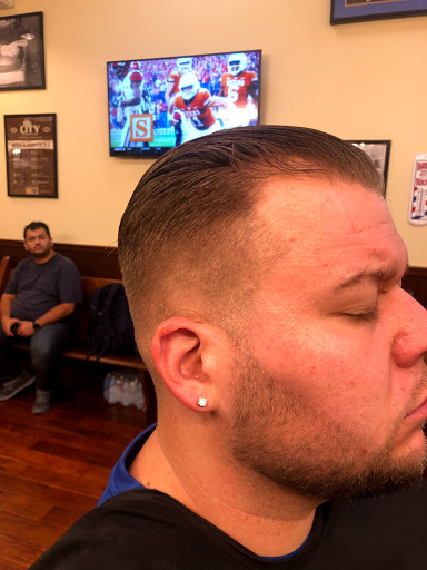 Barber Shop «City Barbers at Uptown», reviews and photos, 100 N Tryon St #275, Charlotte, NC 28202, USA