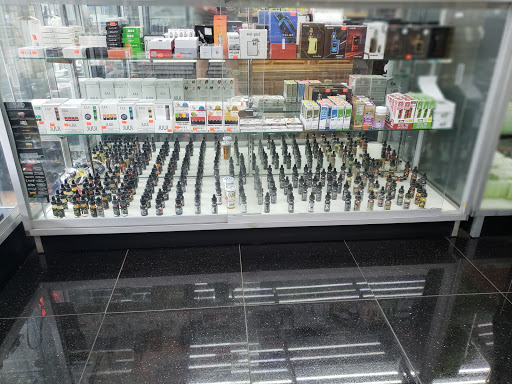 Tobacco Shop «Tobacco Oasis», reviews and photos, 259 Irving Park Rd, Roselle, IL 60172, USA