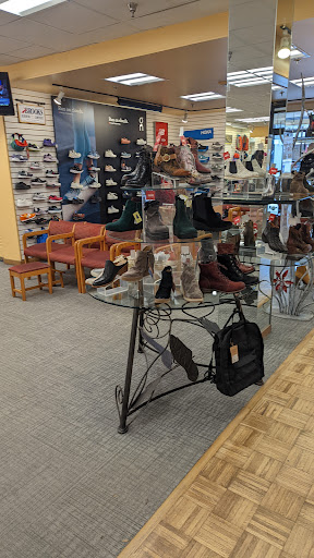 Shoe Store «Littles Shoes», reviews and photos, 5850 Forbes Ave, Pittsburgh, PA 15217, USA