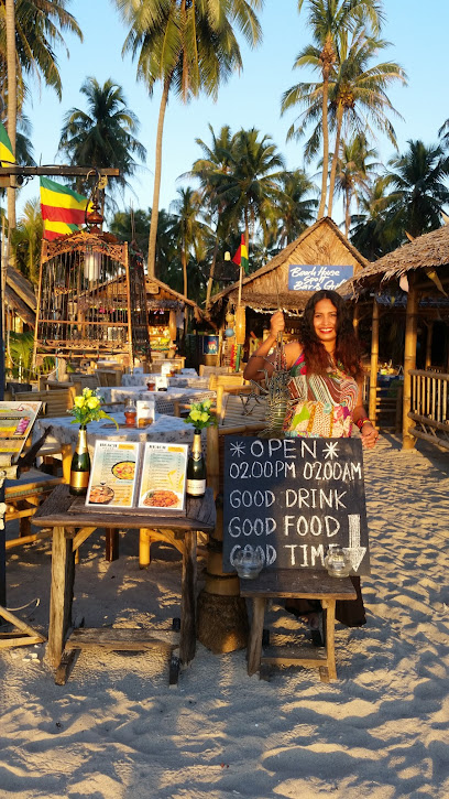 Beach House bar And Thai Food
