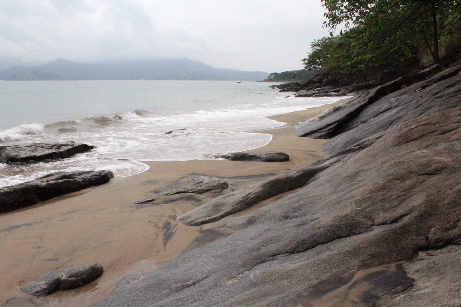 Praia do Veloso photo #8
