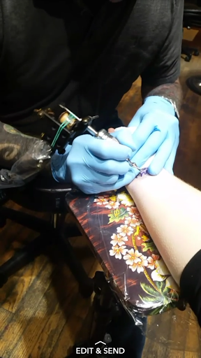 Tattoo Shop «Bombshell Tattoo», reviews and photos, 4020 SE 14th St, Des Moines, IA 50320, USA