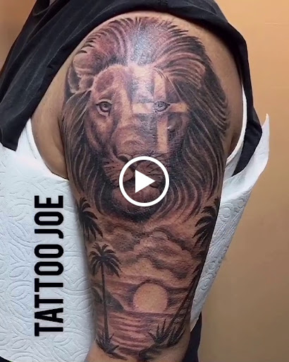 Explore tattoos on hand ideas, creative tattoo ideas in Los Angeles, available at Southside Tattoo and Body pierce