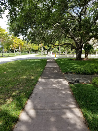 Golf Course «Granada Golf Course», reviews and photos, 2001 Granada Blvd, Coral Gables, FL 33134, USA