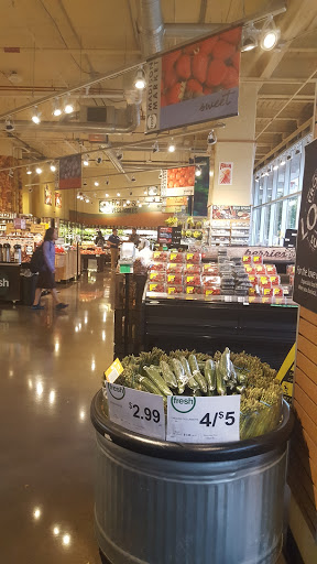 Supermarket «Fresh Madison Market», reviews and photos, 703 University Ave, Madison, WI 53715, USA