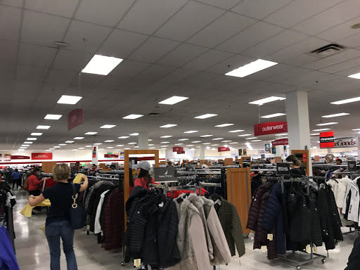 Department Store «T.J. Maxx & HomeGoods», reviews and photos, 105 Middlesex Ave, Somerville, MA 02145, USA