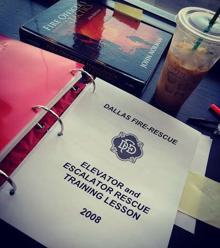 Coffee Shop «Starbucks», reviews and photos, 1952 S Main St, Weatherford, TX 76086, USA