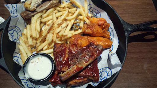 Sports Bar «Dave & Busters», reviews and photos
