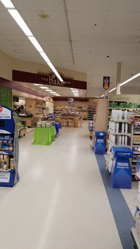 Grocery Store «Stop & Shop», reviews and photos, 90 Pleasant Valley St, Methuen, MA 01844, USA