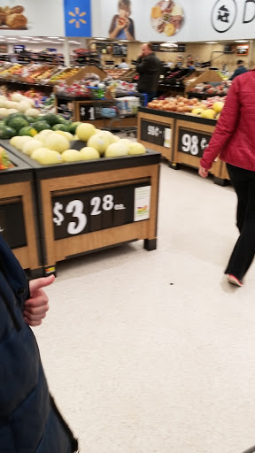 Department Store «Walmart Supercenter», reviews and photos, 200 12th St SW, Forest Lake, MN 55025, USA