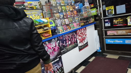 Convenience Store «6 Twelve», reviews and photos, 2109 Avent Ferry Rd, Raleigh, NC 27606, USA