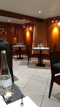 Atmosphère du Restaurant français Restaurant le cheval Noir à Beaune - n°15