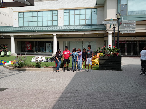 Shopping Mall «Westfield Old Orchard», reviews and photos, 4905 Old Orchard Shopping Center, Skokie, IL 60077, USA