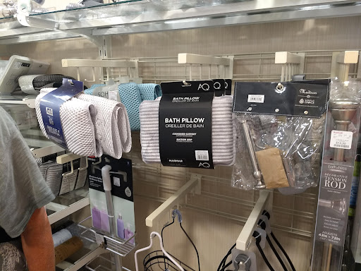 Department Store «T.J. Maxx & HomeGoods», reviews and photos, 715 E Dundee Rd, Palatine, IL 60074, USA