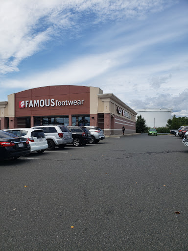 Shoe Store «Famous Footwear», reviews and photos, 31 Furlong Dr, Revere, MA 02151, USA