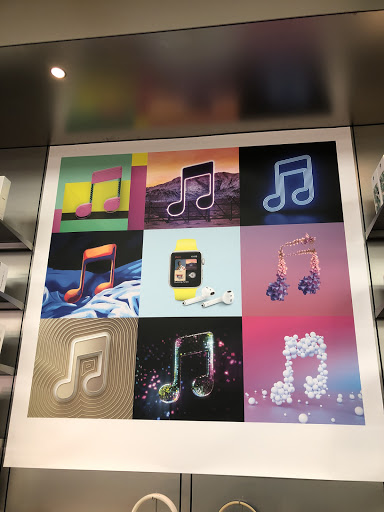 Computer Store «Apple Short Pump Town Center», reviews and photos, 11800 W Broad St, Henrico, VA 23233, USA