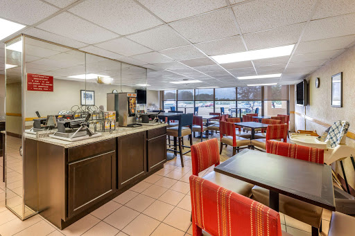 Comfort Inn image 9