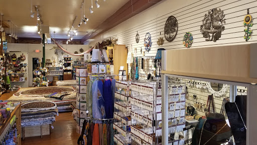 Gift Shop «Global Gifts», reviews and photos, 682 N High St, Columbus, OH 43215, USA