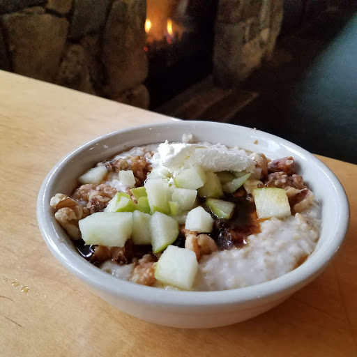 Hamburger Restaurant «Mountain Fresh Grocery Inc», reviews and photos, 521 Main St, Highlands, NC 28741, USA