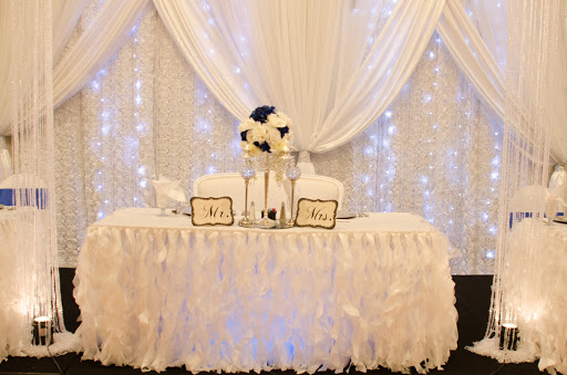Simple Elegance Events Wedding / Event Planning & Decor Design