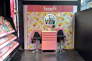 Bar à Sourcils - Benefit Brow Bar Lausanne image