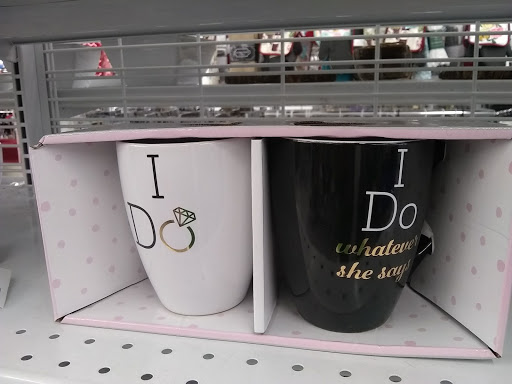 Shopping Mall «Oregon City Shopping Center», reviews and photos, I-205, Oregon City, OR 97045, USA