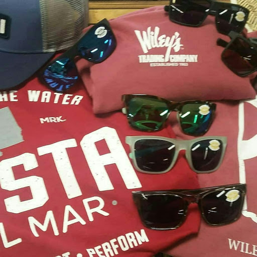 Outdoor Sports Store «Wiley Outdoor Sports», reviews and photos, 1820 6th Ave SE # U, Decatur, AL 35601, USA