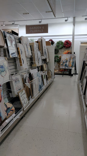 Department Store «T.J. Maxx», reviews and photos, 68 Frontage Rd, East Haven, CT 06512, USA