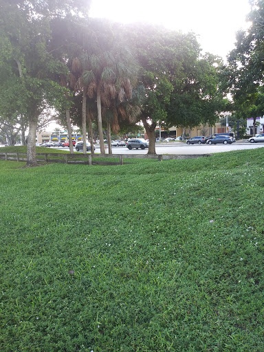Park «Country Village Park», reviews and photos, 6550 NW 188th Terrace, Hialeah, FL 33015, USA